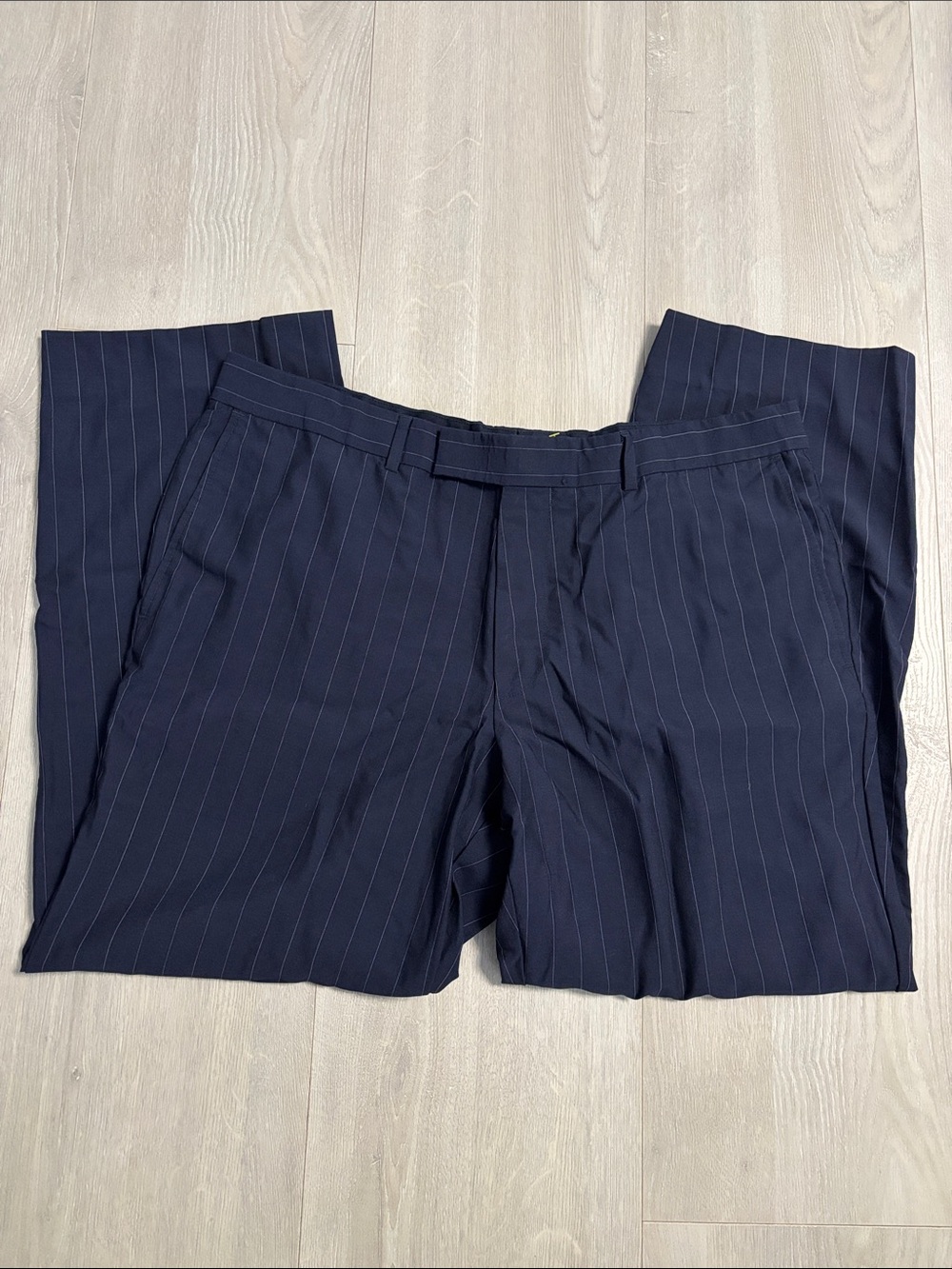 🔥BUNDLESALE Men’s 38/30 Hugo Boss Navy Pinstripe Wool Dress Pants